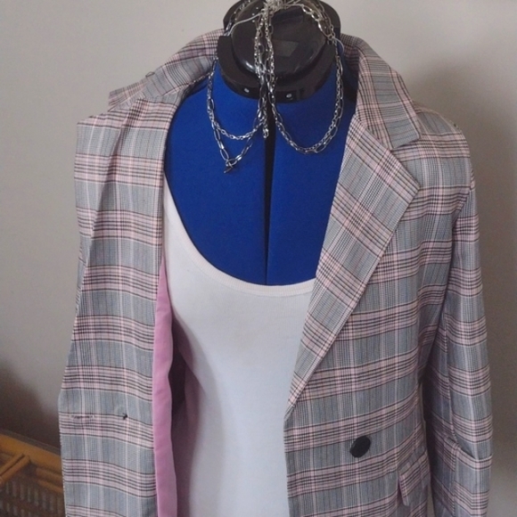 🆕 BRITNEY SPEARS Latest IG Look!! Plaid Pink Lined Women's Blazer!! C IG Feb20 - Picture 3 of 7